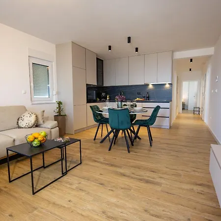 Apartment Kotisina J *