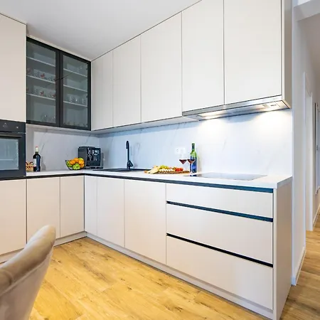 Apartment Kotisina J Parking Included *