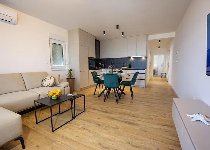 Appartement Kotisina J Parking Included *