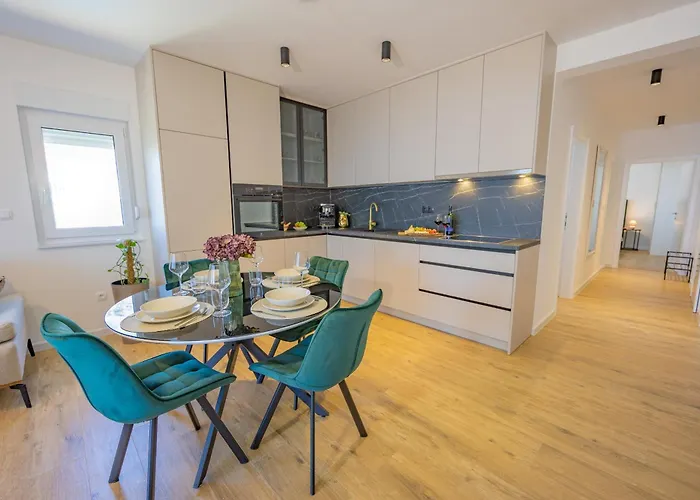 Appartement Kotisina J Parking Included Makarska